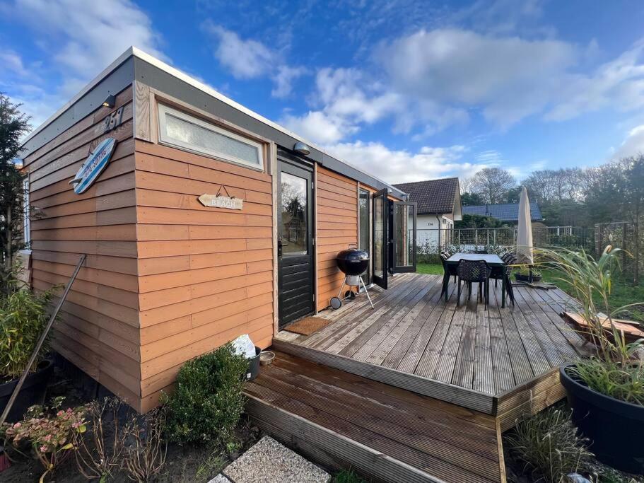 Moderne Bungalow Voor 6 Personen Юлианадорп Экстерьер фото